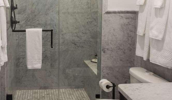 Royal Frenchmen And Bar Hotel 4*