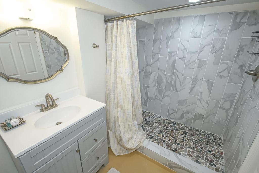 The Bell Quarters Apartment *