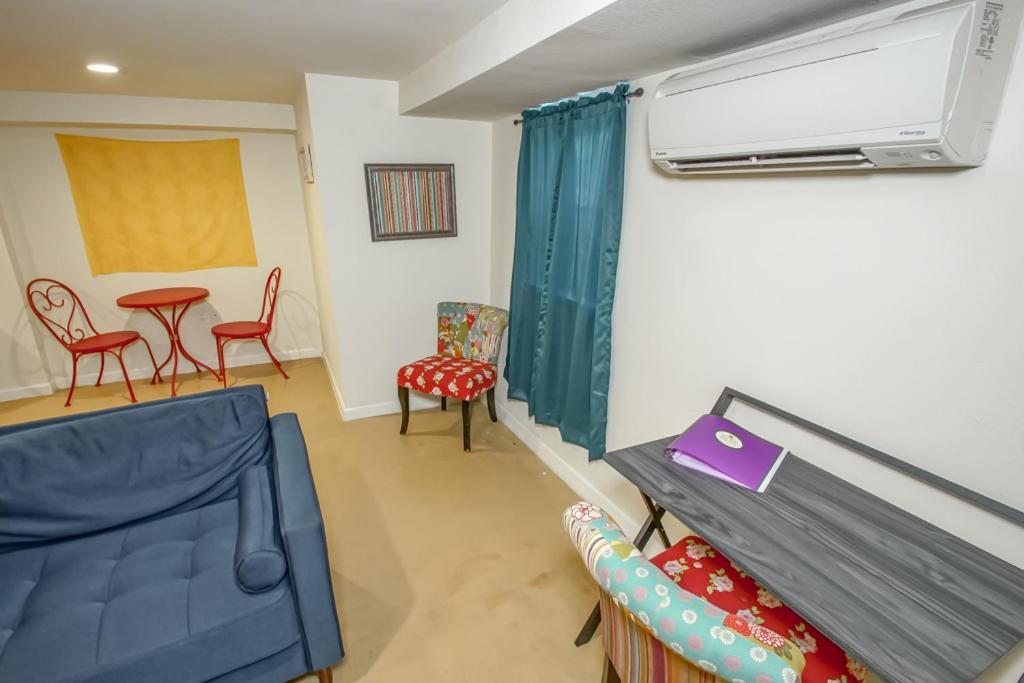 The Bell Quarters Apartment *