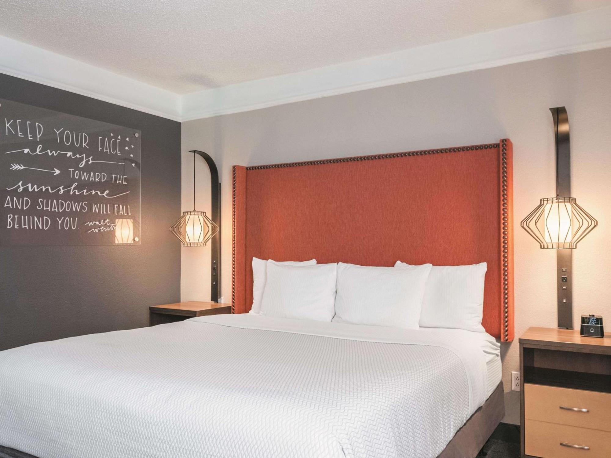 La Quinta & By Wyndham Downtown Hotel New Orleans