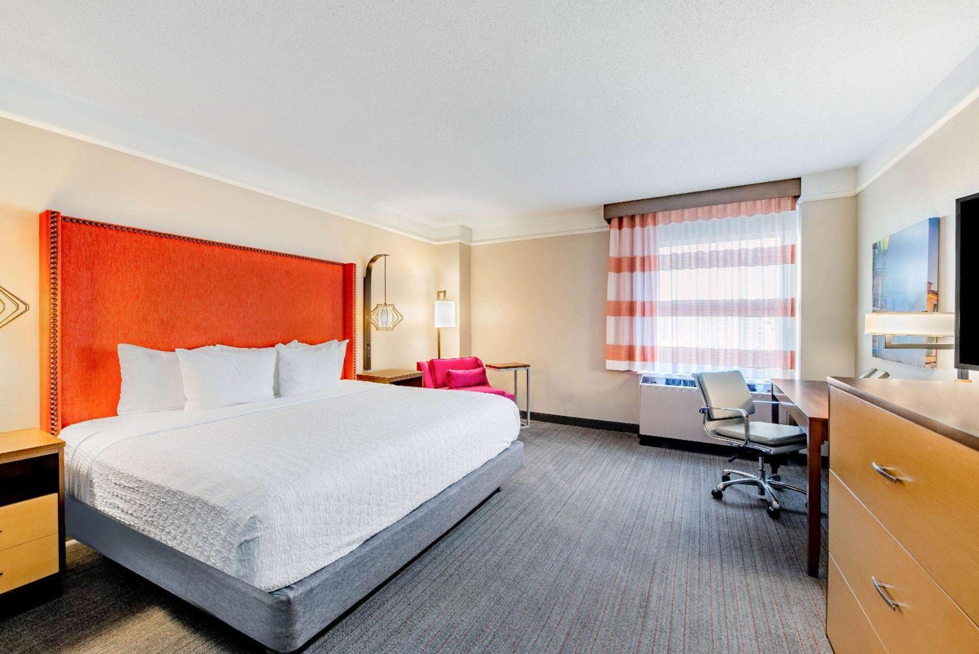 La Quinta & By Wyndham Downtown Hotel New Orleans