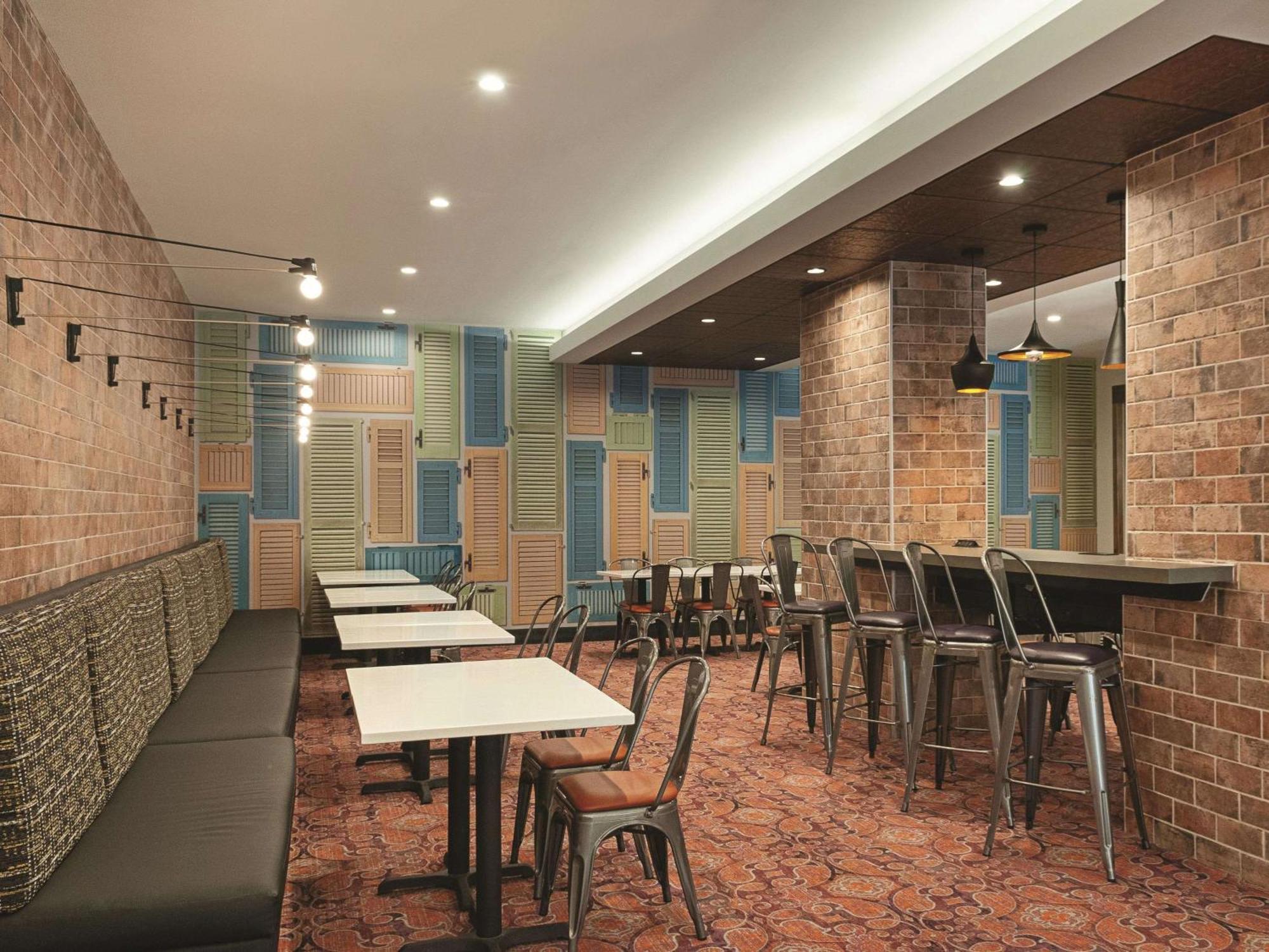 La Quinta & By Wyndham Downtown New Orleans