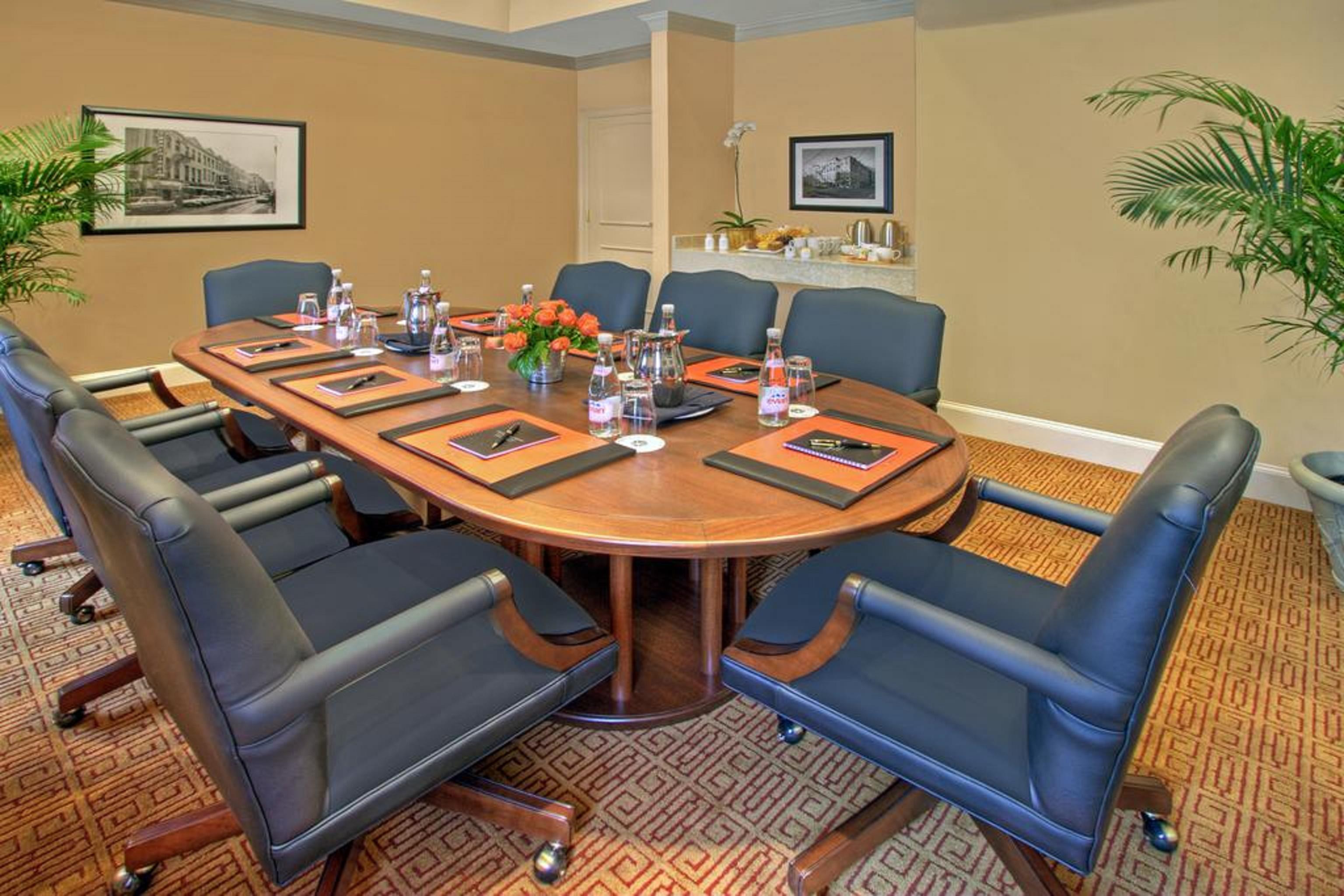 Hotel Theo New Orleans, Tapestry Collection By Hilton New Orleans