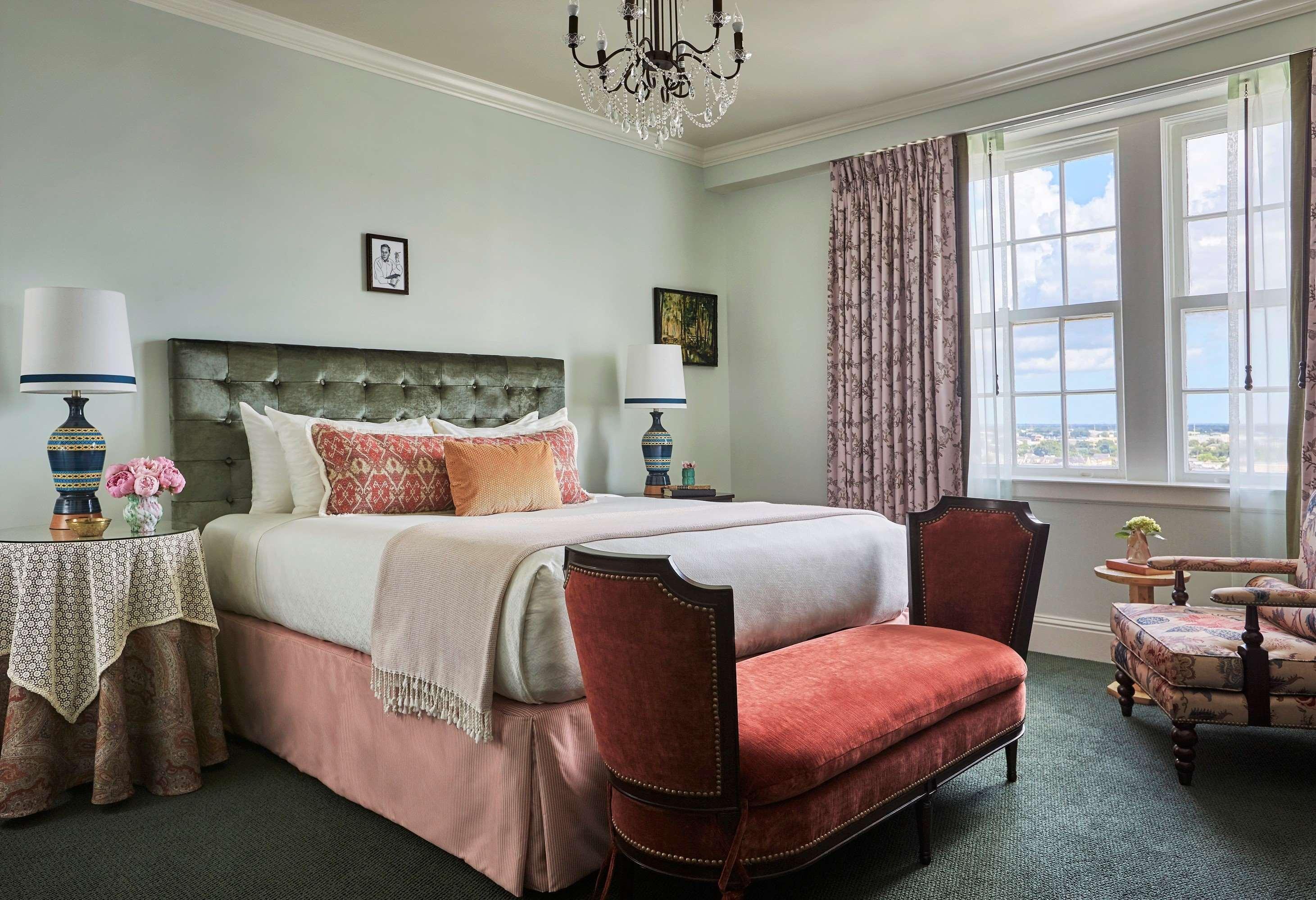 The Pontchartrain Hotel 4*