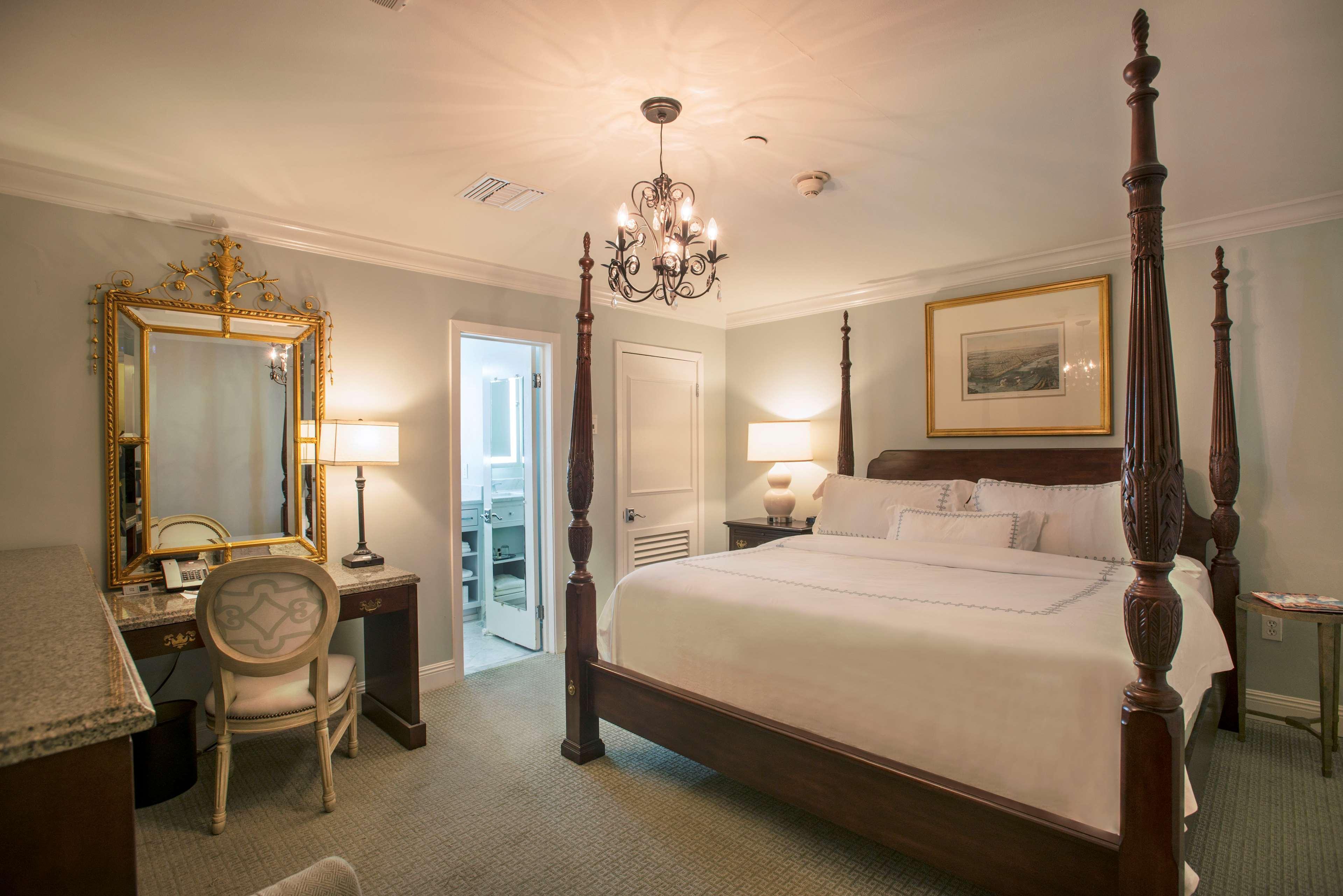 Hotel Bienville House 3*
