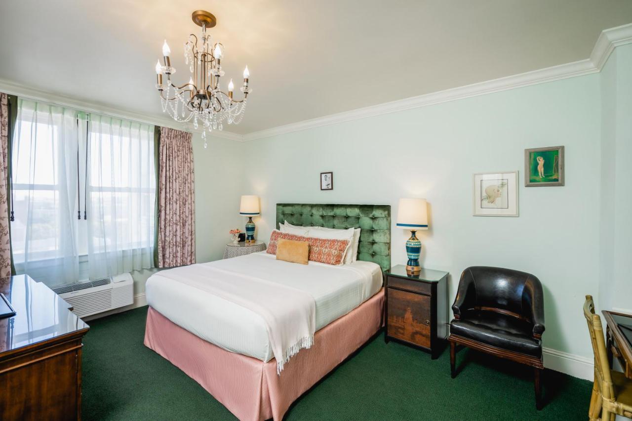 Hotel The Pontchartrain