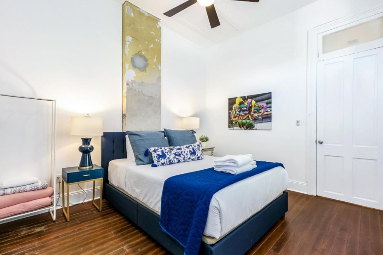 Luxury 4br In Uptown Nola Apartment