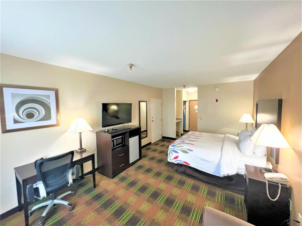 Hotel Trident &