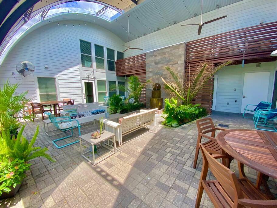 Moon 301 - Crescent Moonrise - 1 Bedroom - 1 Bath New Orleans