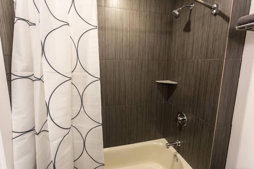 Moon 401 - Half Moon - 2br - 2 Bath Apartment