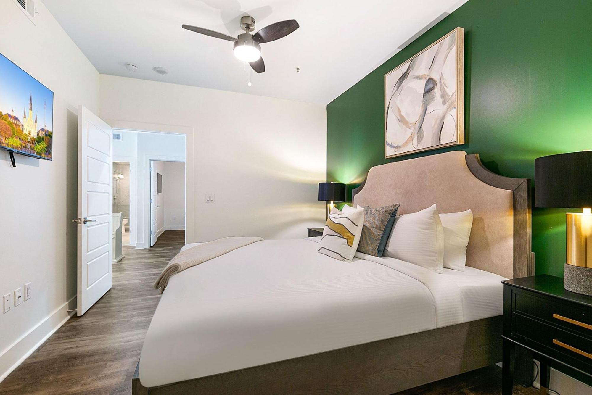 Festive 4br In The Heart Of Nola *