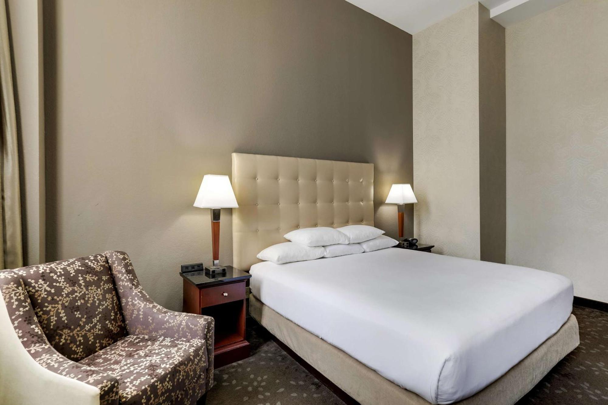 Hotel Drury Plaza New Orleans