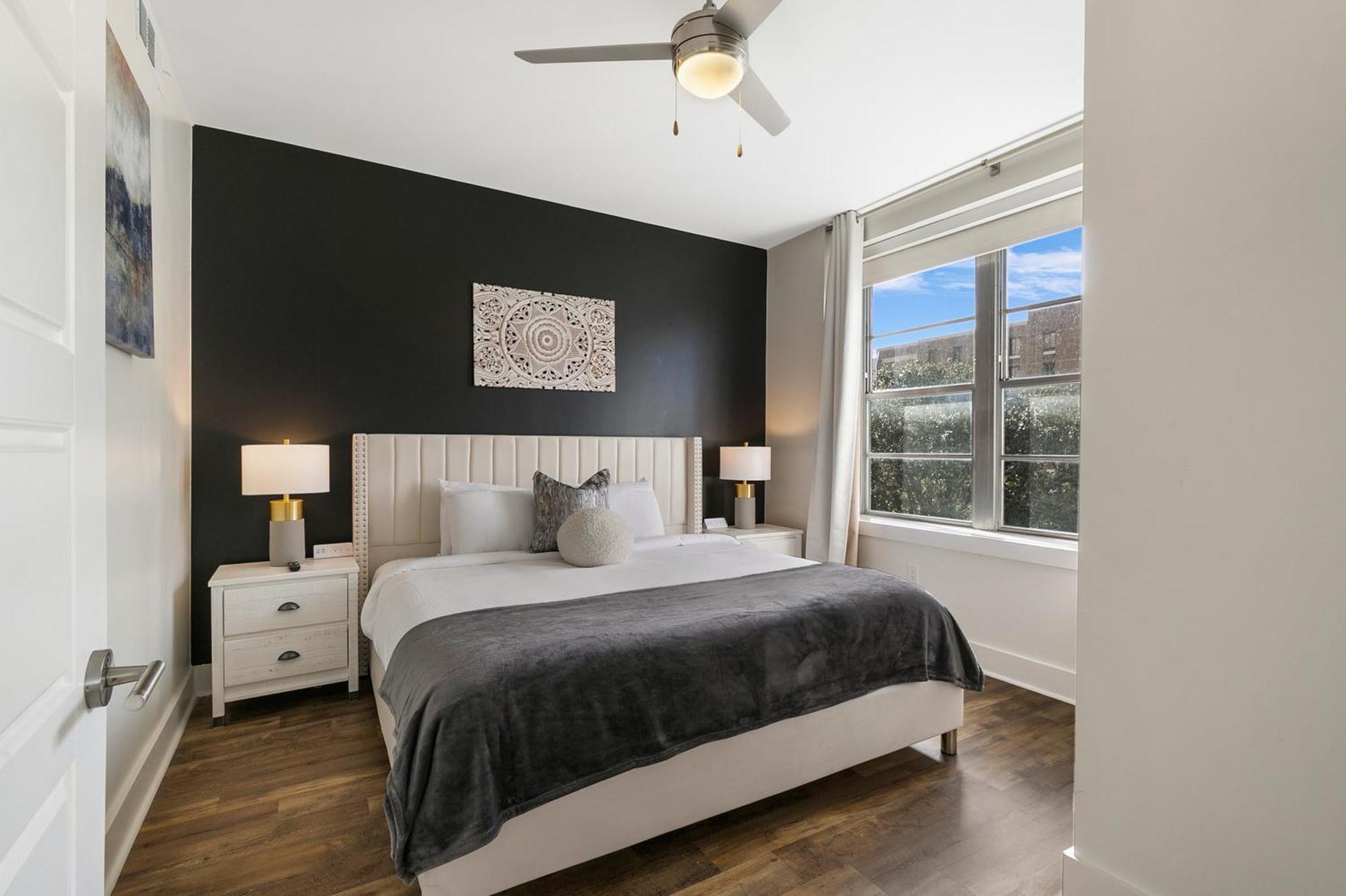 Festive 4br In The Heart Of Nola Apartment
