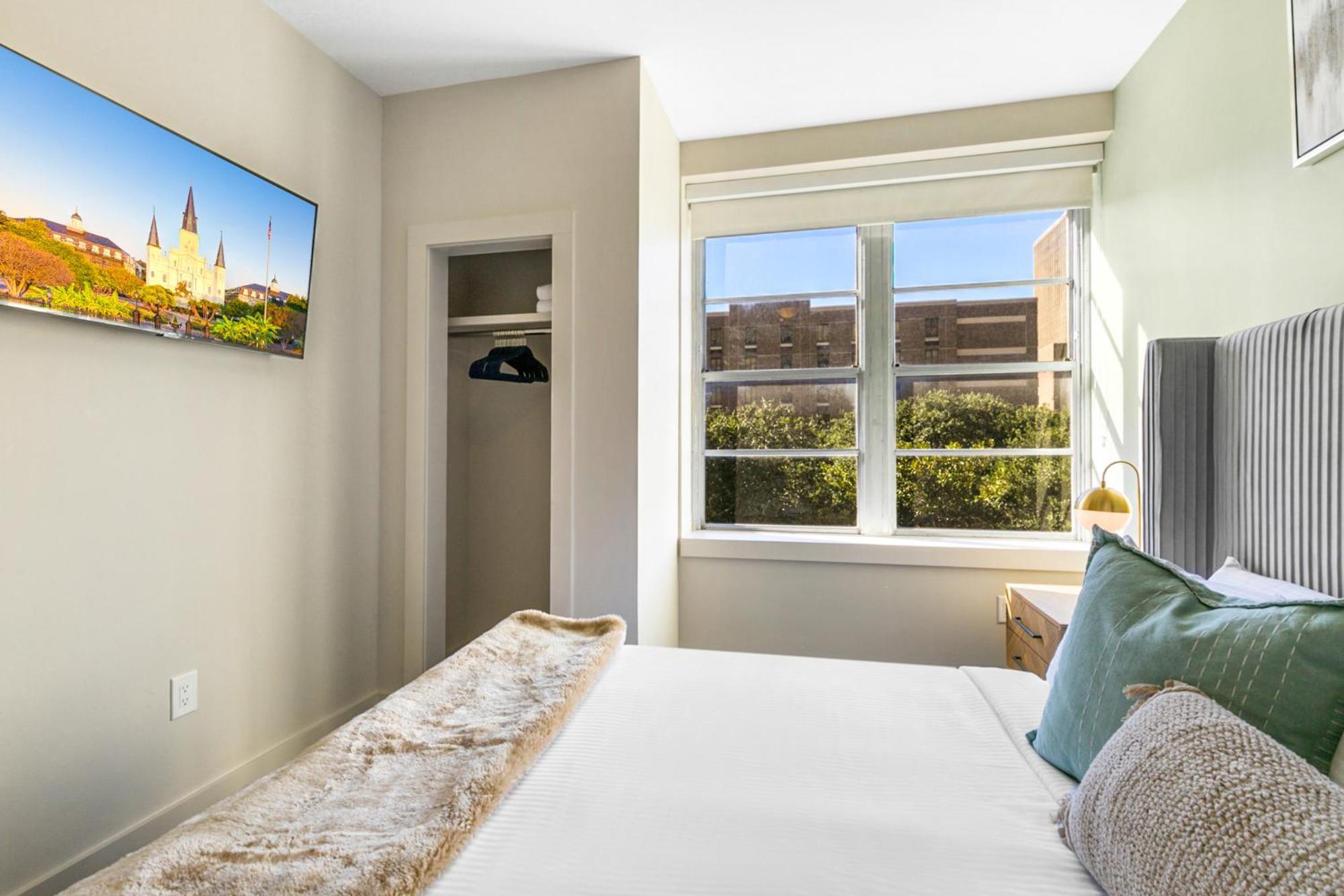 Apartment French Quarter Elegance 4-br Luxury Retreat In The Heart Of Nola New Orleans