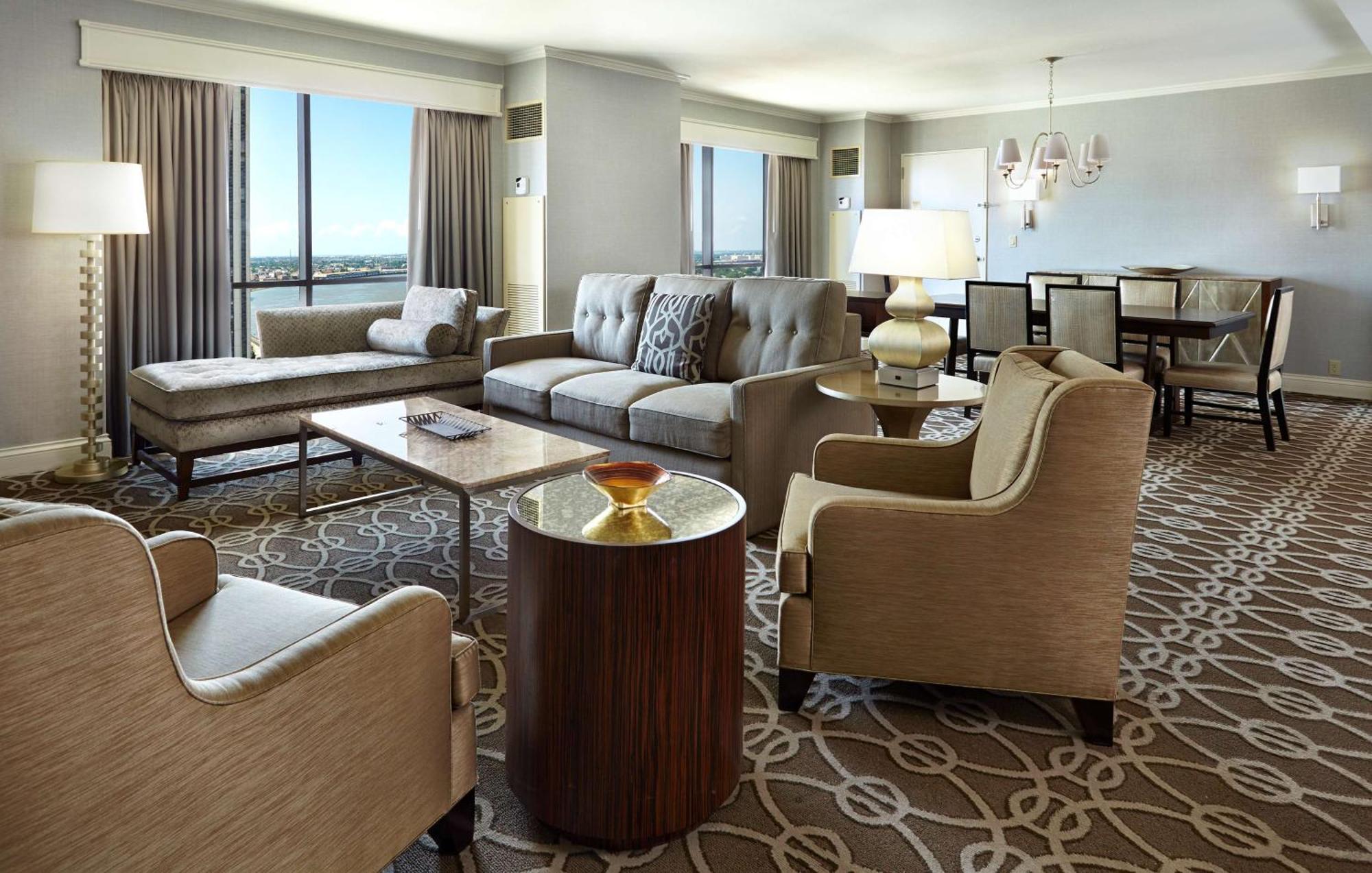 Hilton Riverside 4*
