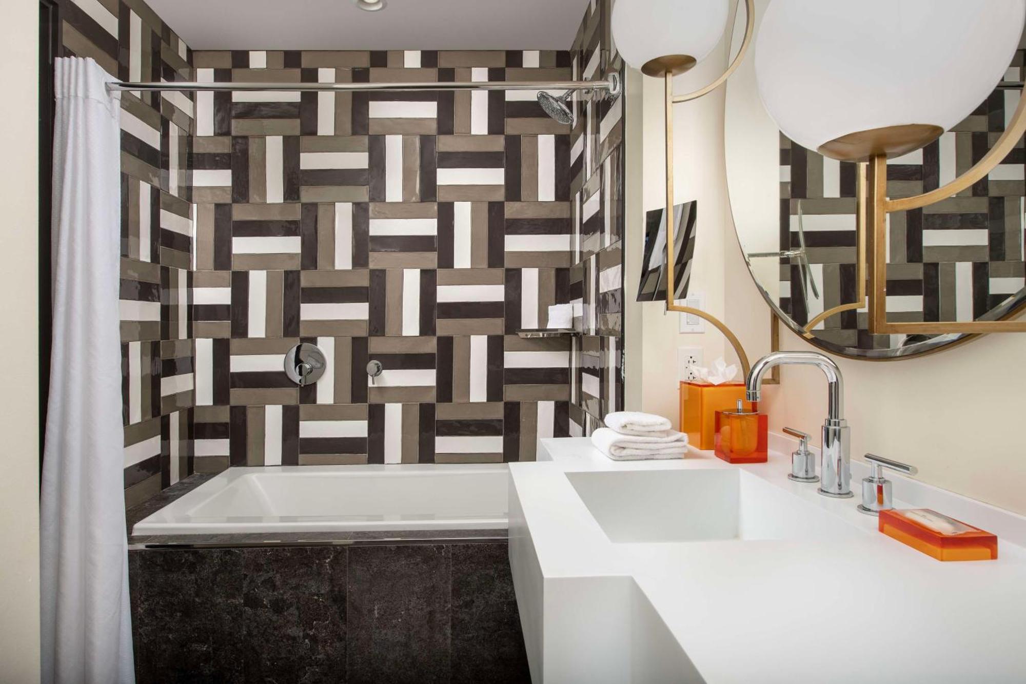 The Troubadour Hotel New Orleans