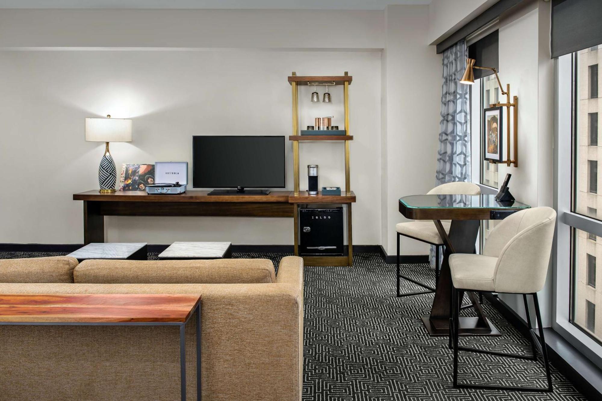 The Troubadour Hotel New Orleans Hotel New Orleans