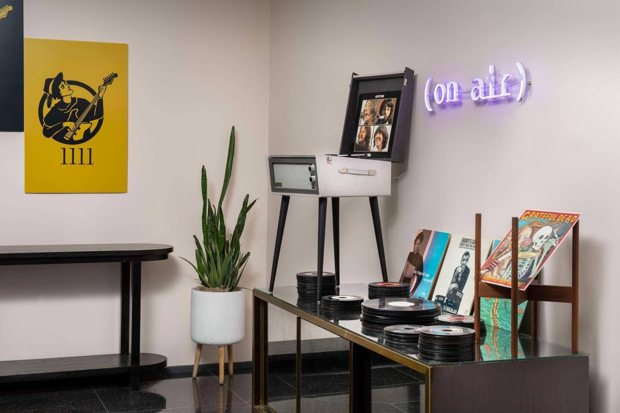 The Troubadour Hotel New Orleans Hotel