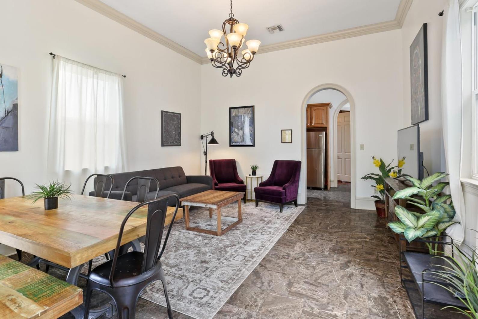 3bd Steps To Saint Charles Gated Parking Holiday home *