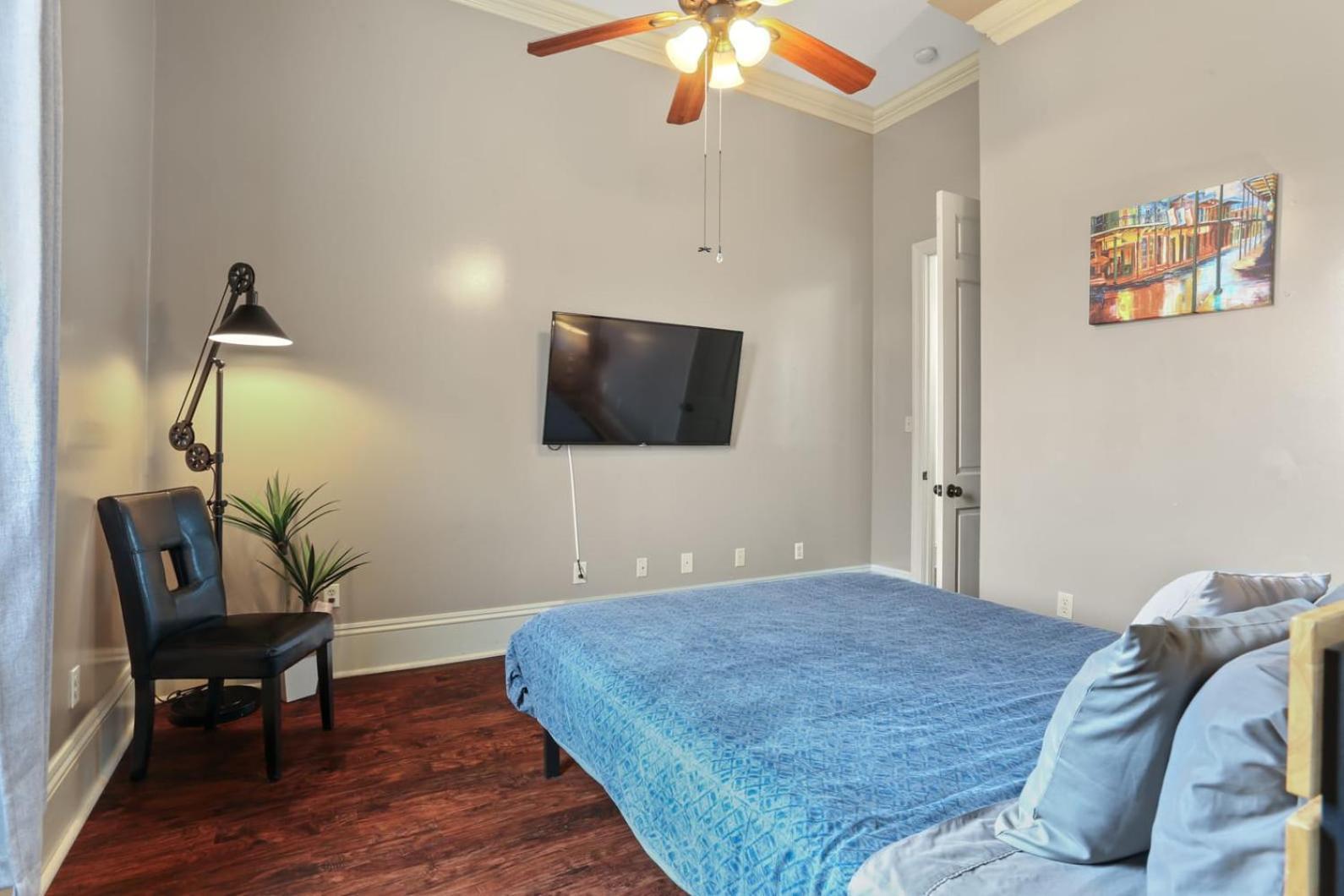 3bd Steps To Saint Charles Gated Parking Holiday home