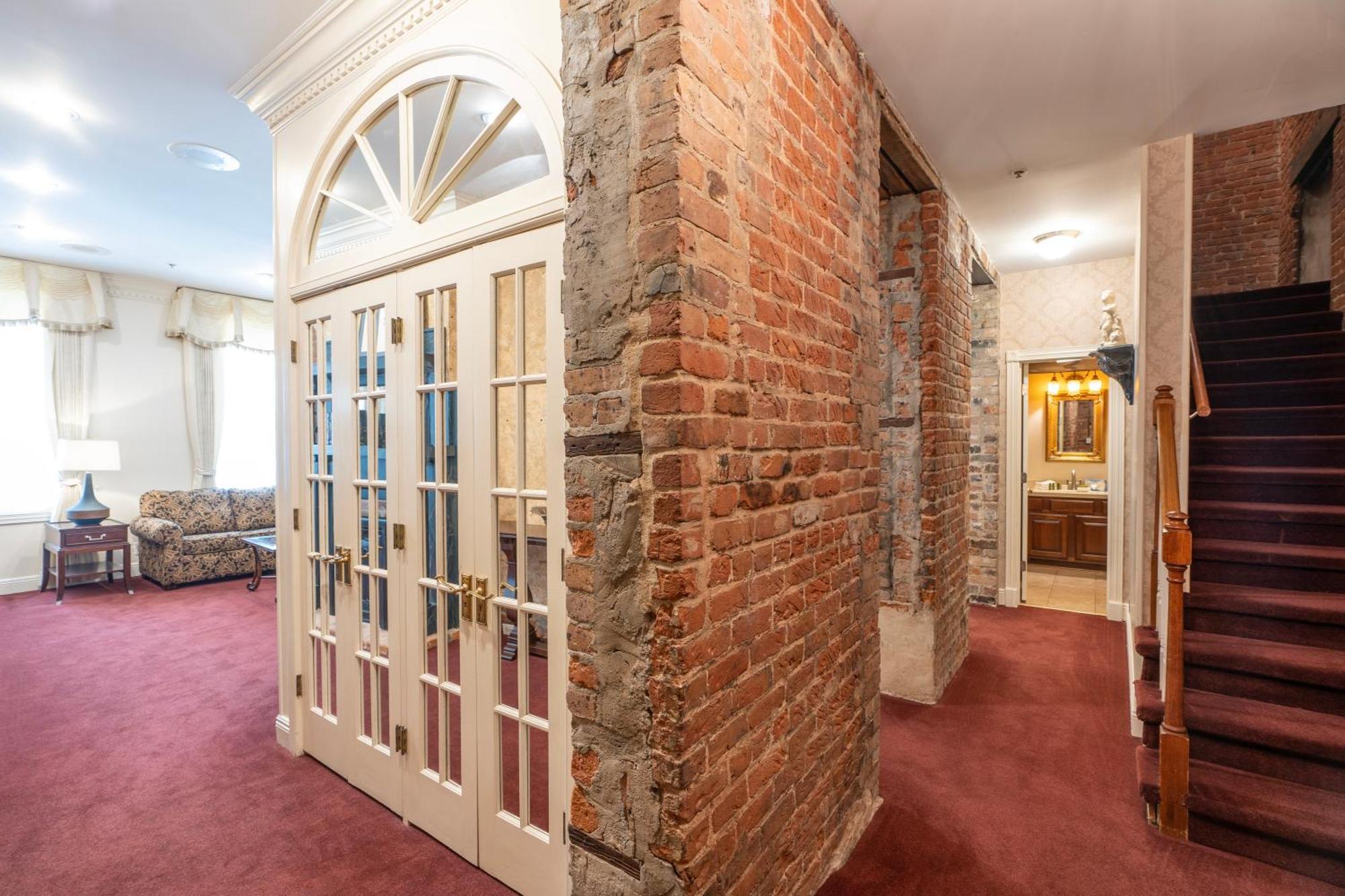 Hotel Quarter House 3*