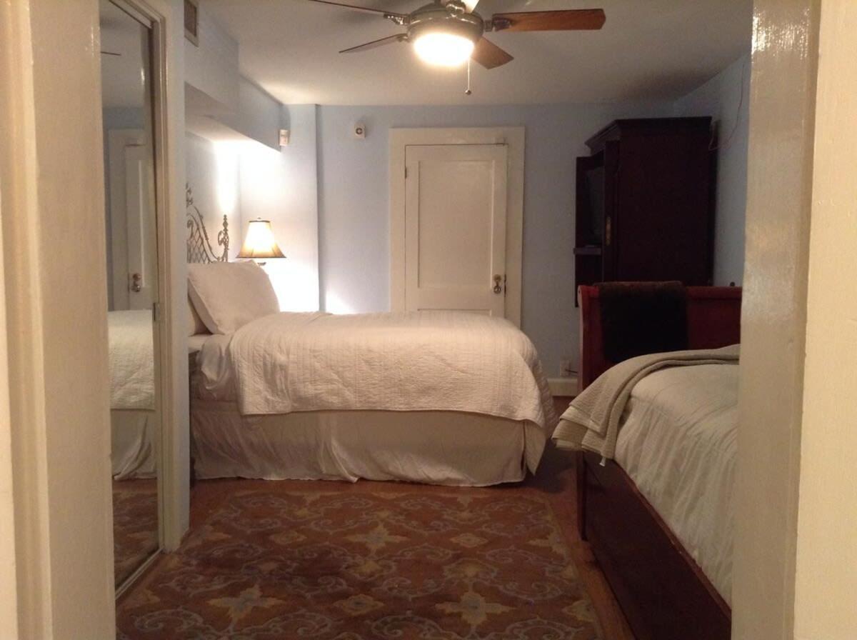 Cozy In The Marigny Apartment *