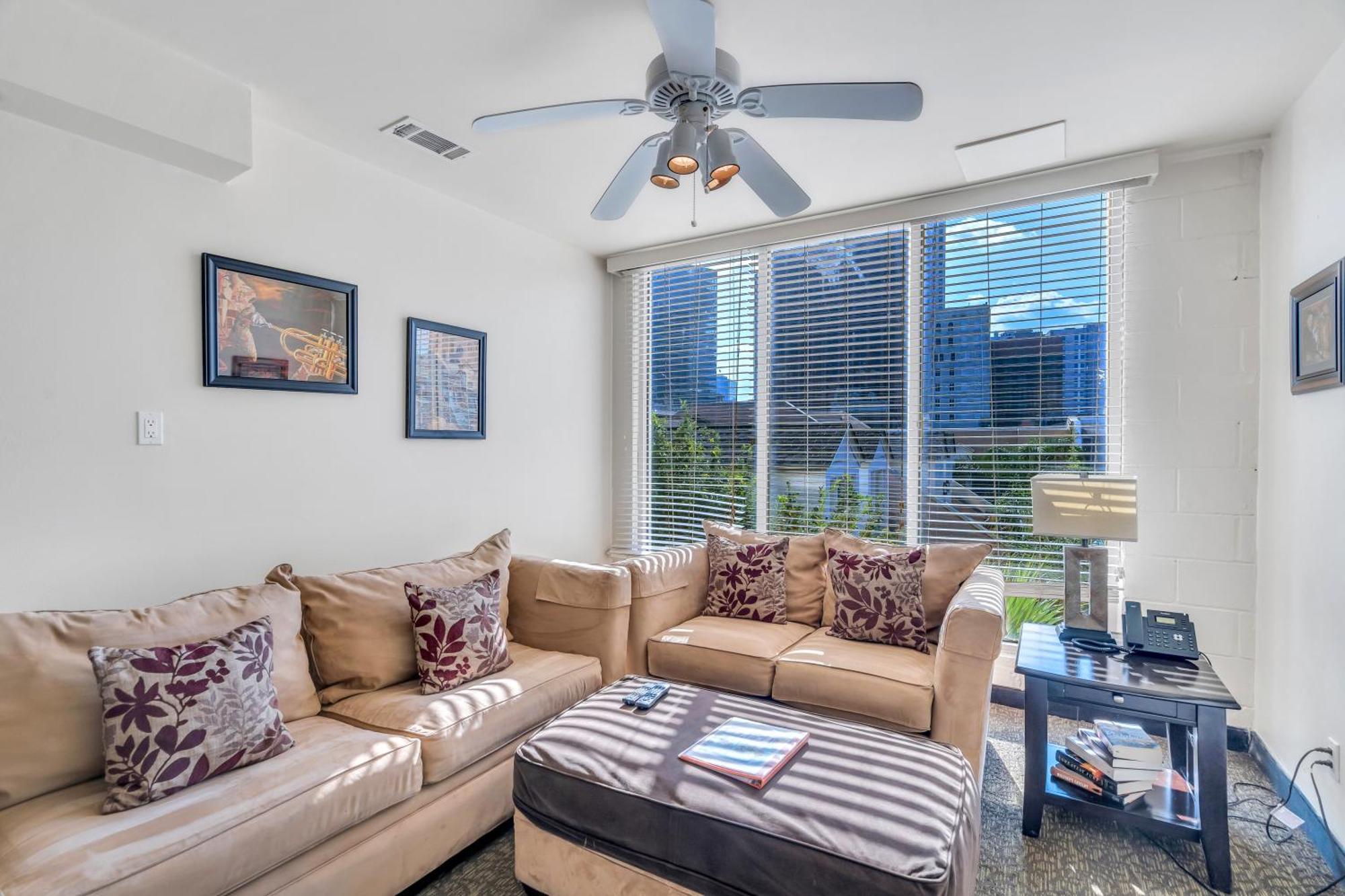 De L'eau Vive Hotel New Orleans