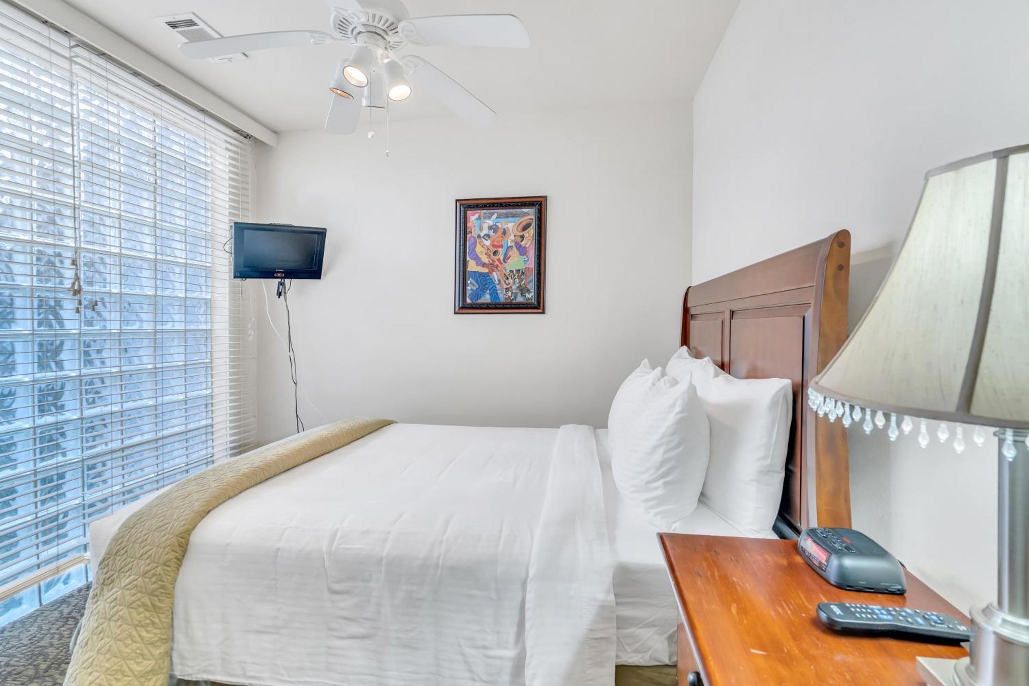 De L'eau Vive New Orleans