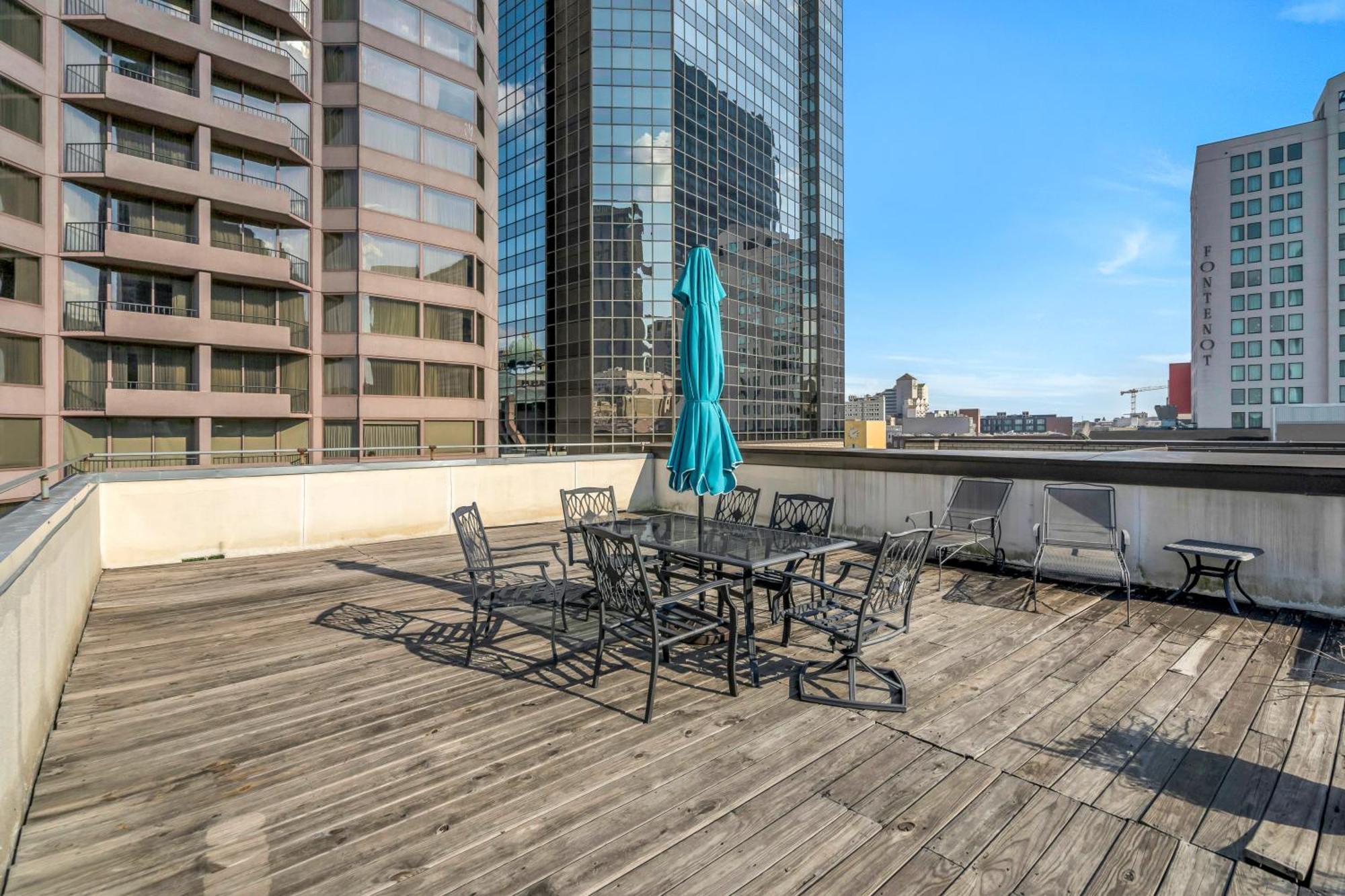 De L'eau Vive Hotel New Orleans