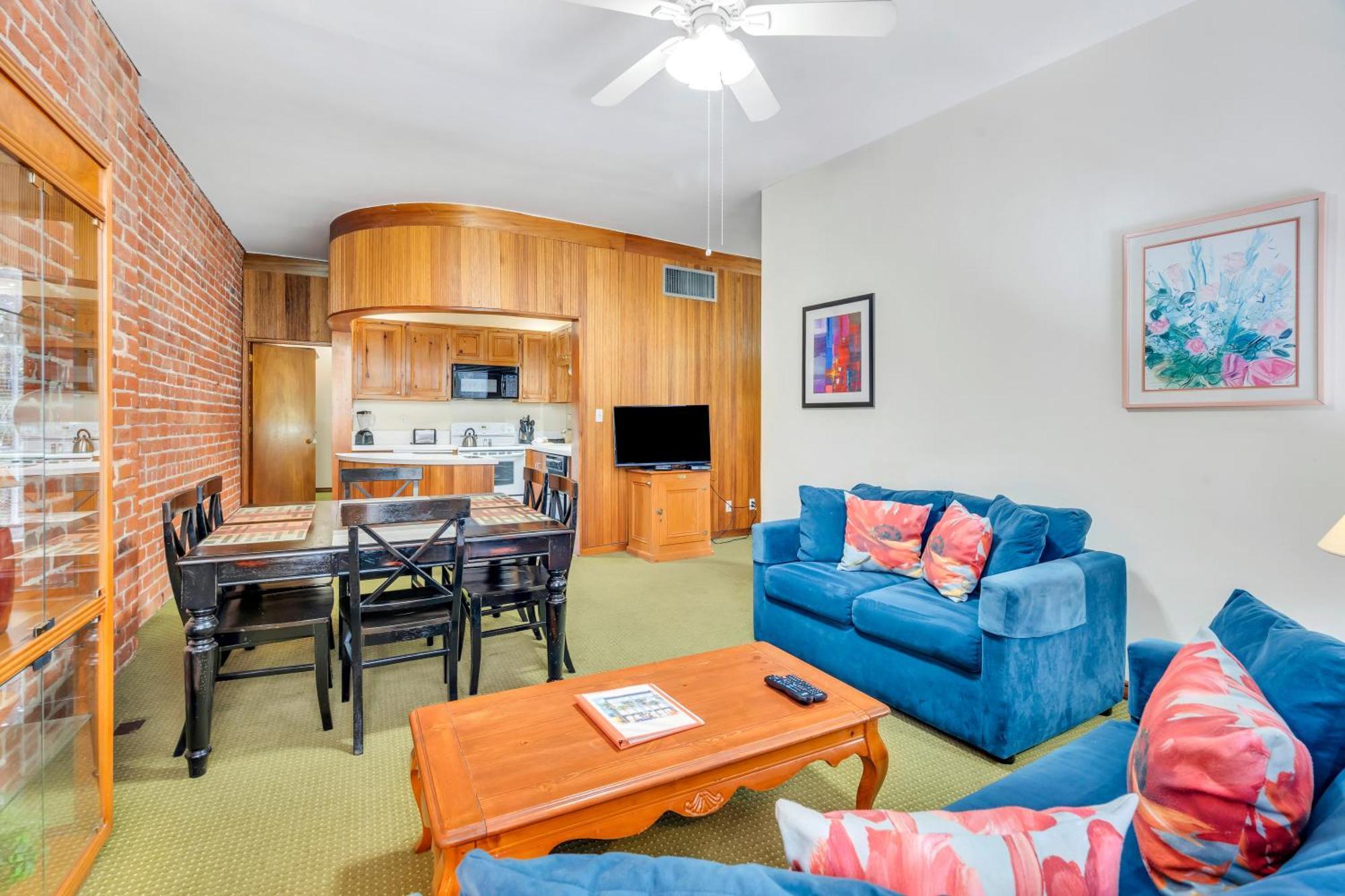 De L'eau Vive 3* New Orleans