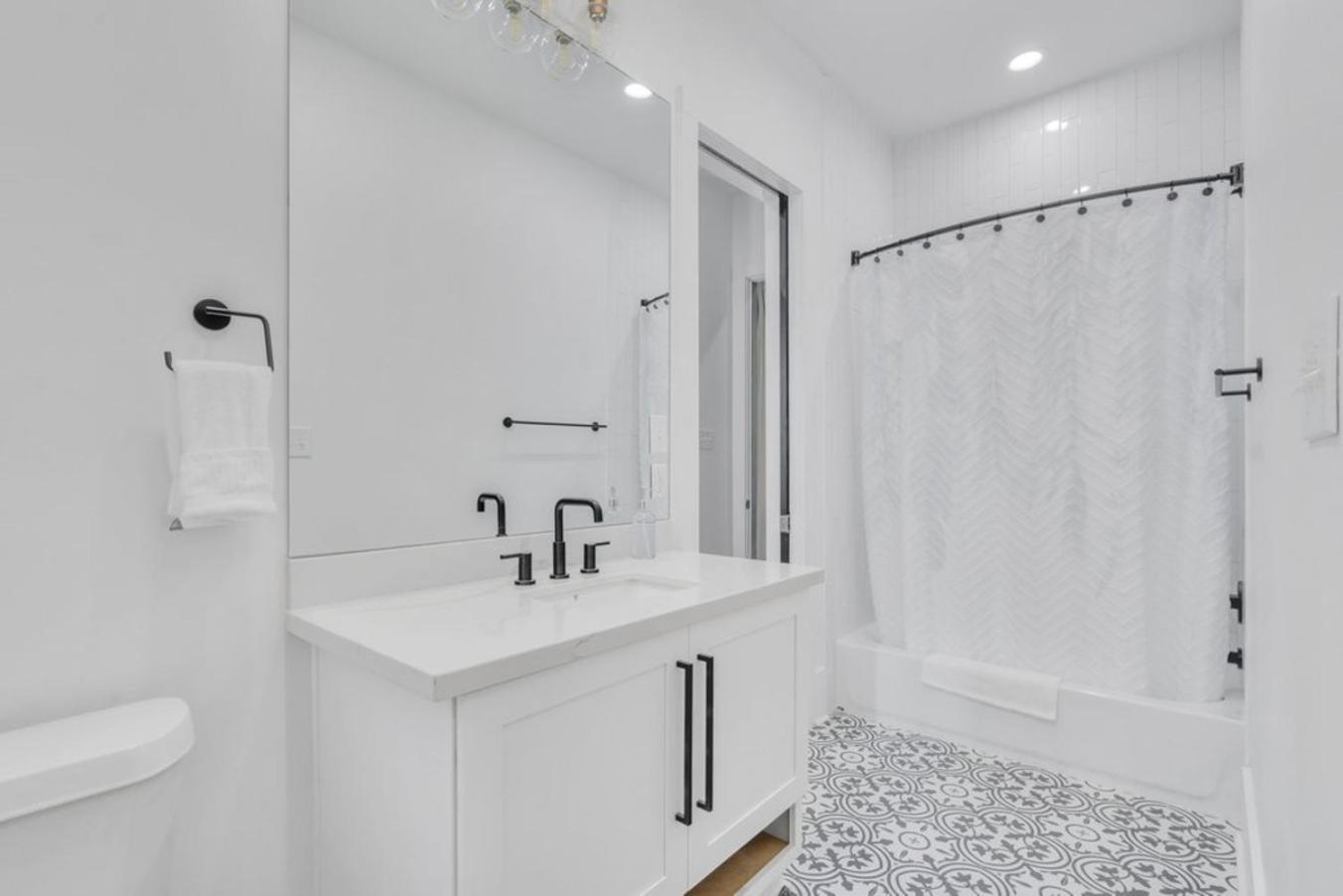 Holiday home Chateau Miro 5br Mid-city Retreat Near Superdome *