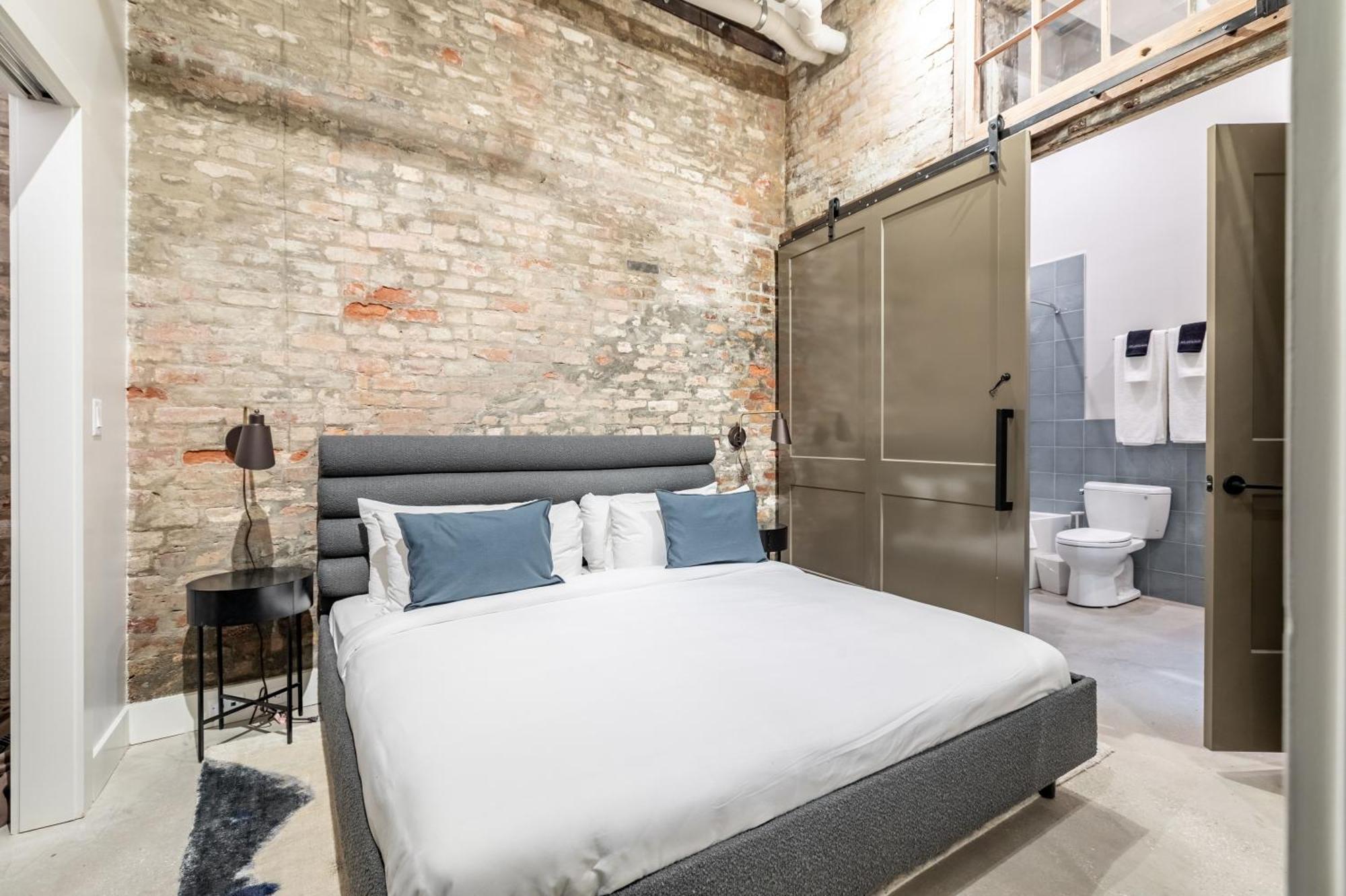 Ironworks Building Apartment *