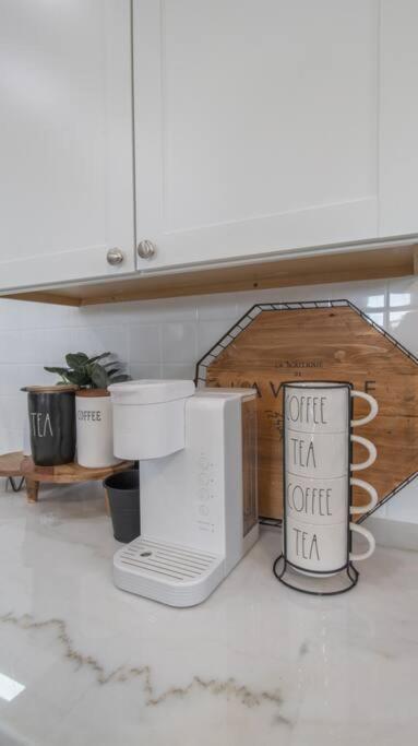 Vibrant Gray Downtown Loft * New Orleans