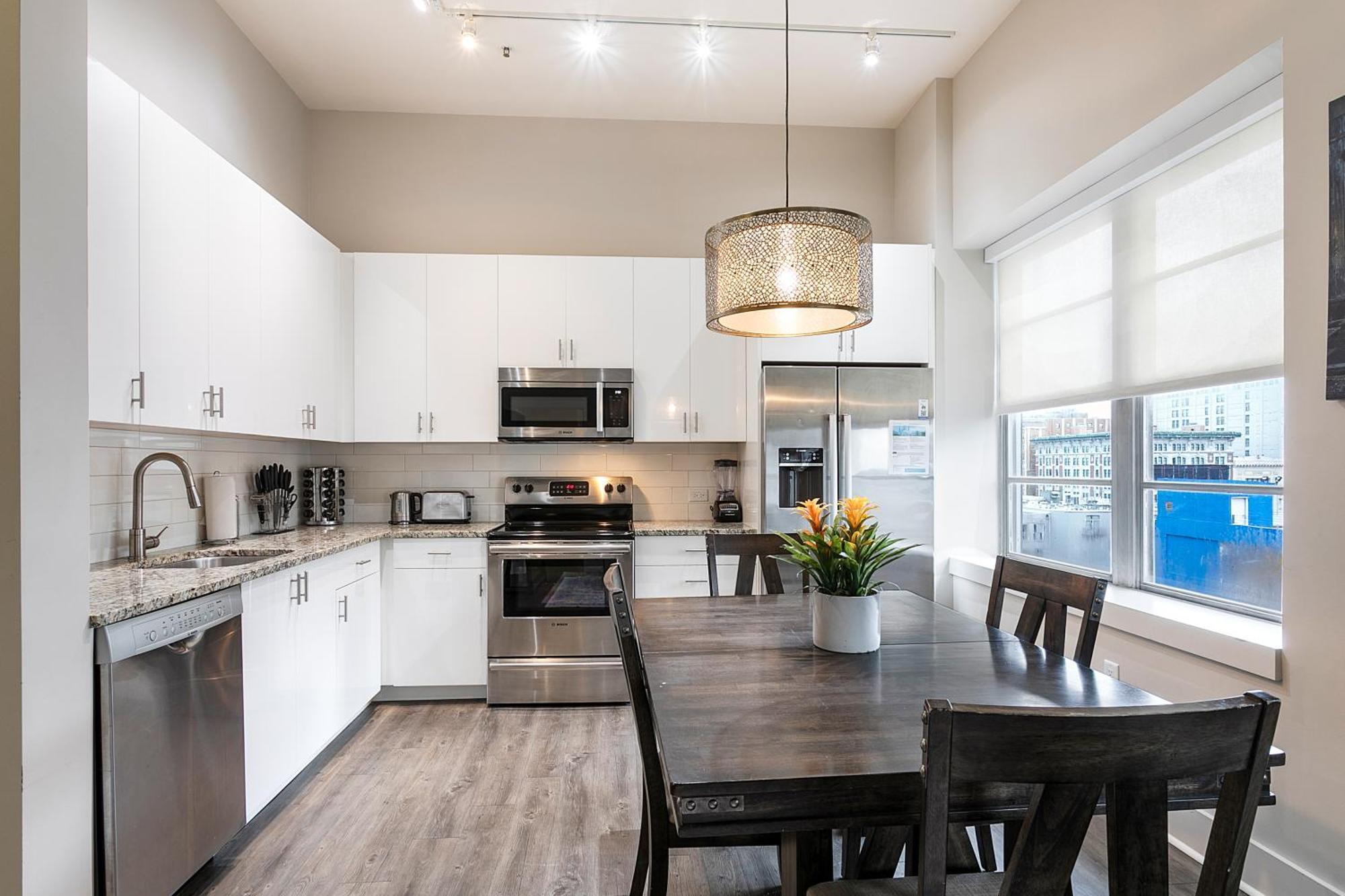 Charming 2br Retreat Steps From The French Quarter *