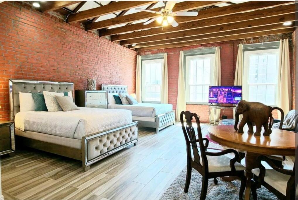 Penthouse Downtown - Walk To Fq! -4a * New Orleans