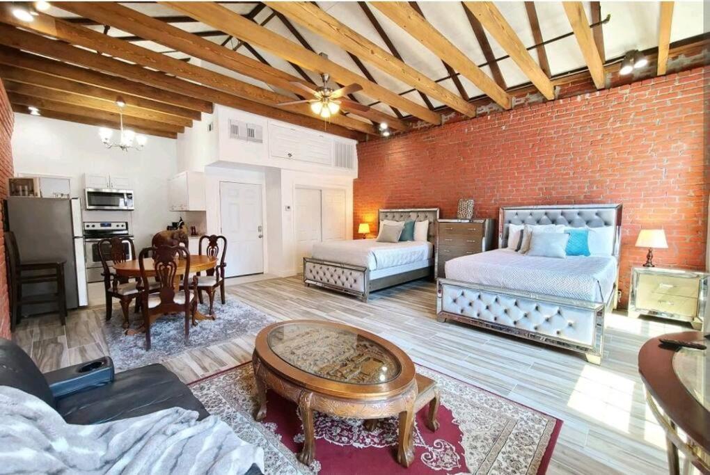 Penthouse Downtown - Walk To Fq! -4a Apartment New Orleans