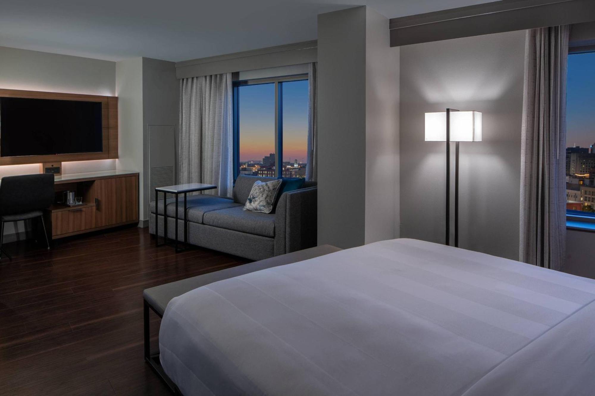Hotel Marriott Warehouse Arts District