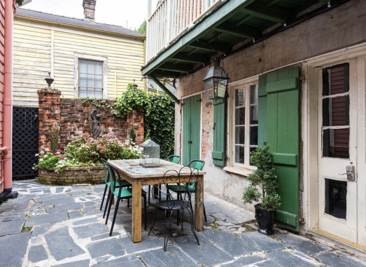 Chic Near The Lower French Quarter *