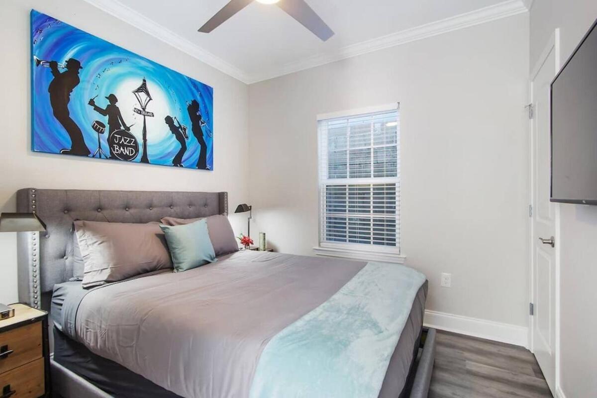 Vibrant 5br Close To Street Car * New Orleans