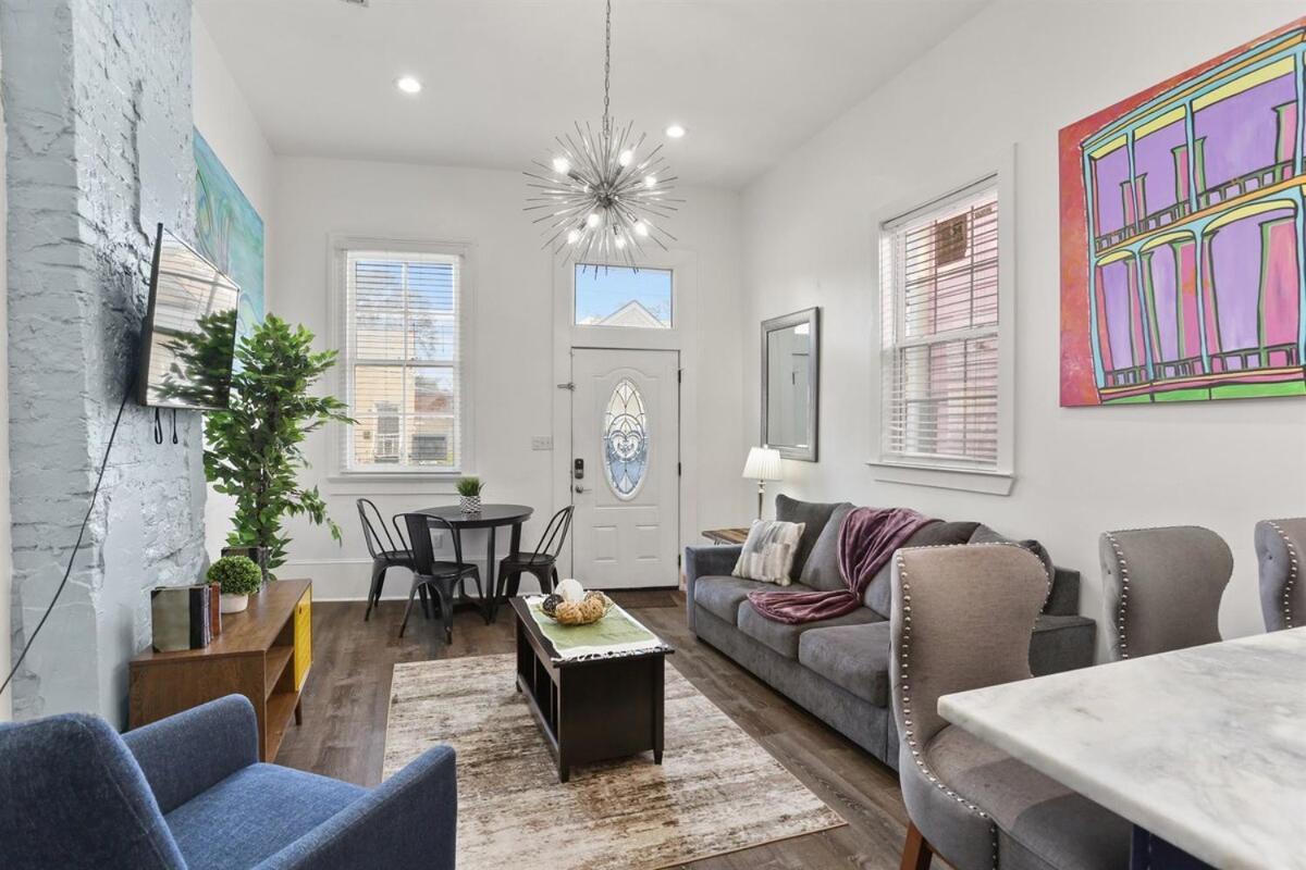 Cozy Fresh Lux House Near Downtown