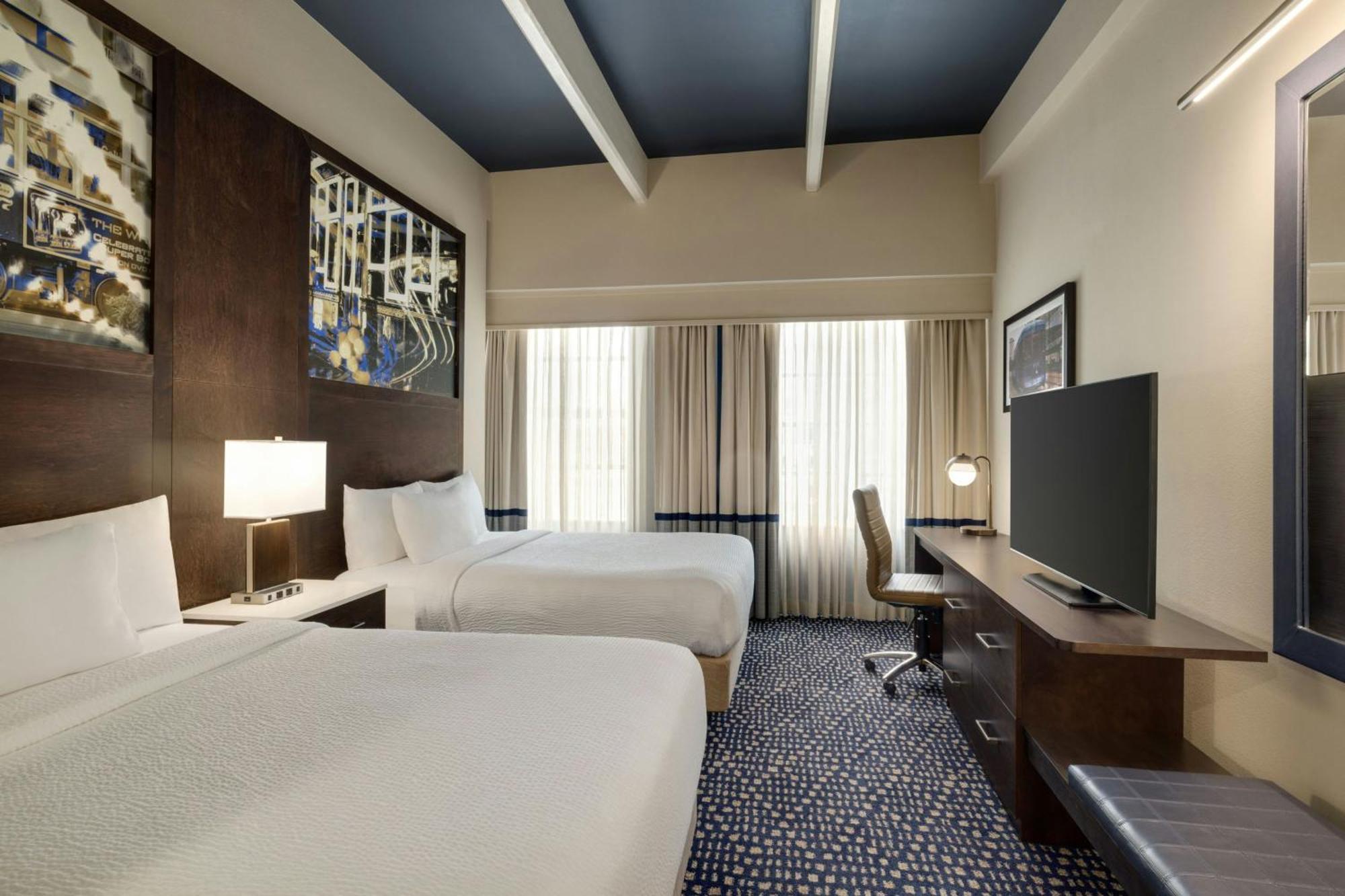 Fairfield & By Marriott Downtown/french Quarter Area Hotel