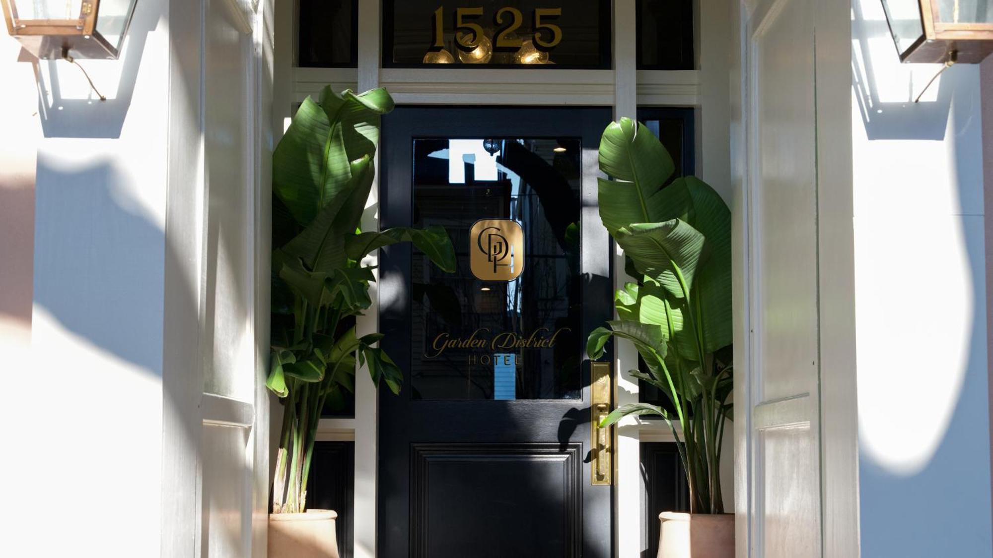 Garden District Hotel