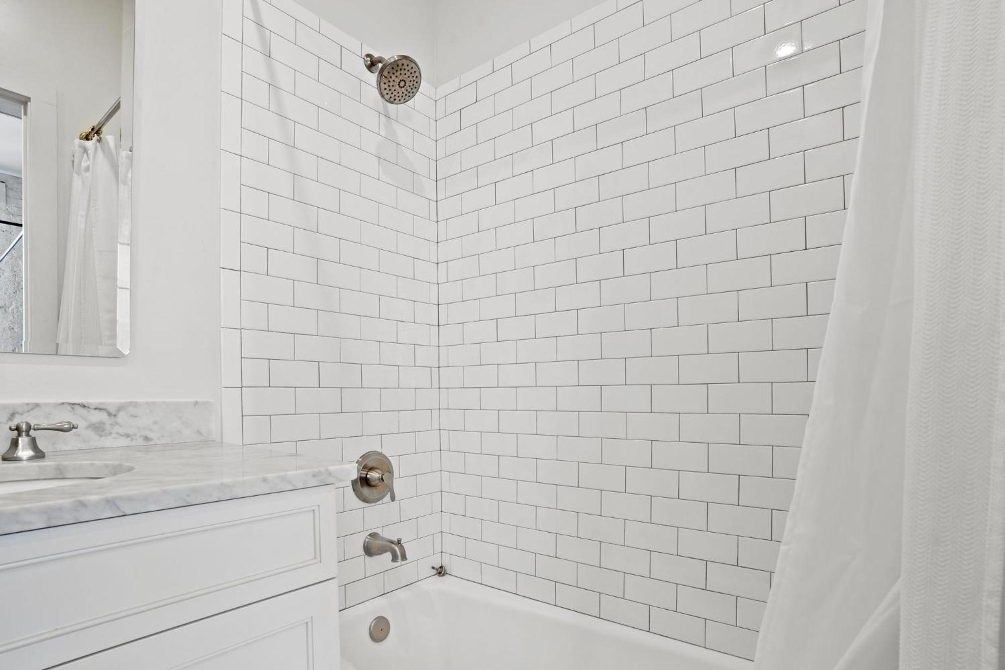 Charming Cbd 4br On Gravier Near Jazz & Dining Hotel New Orleans
