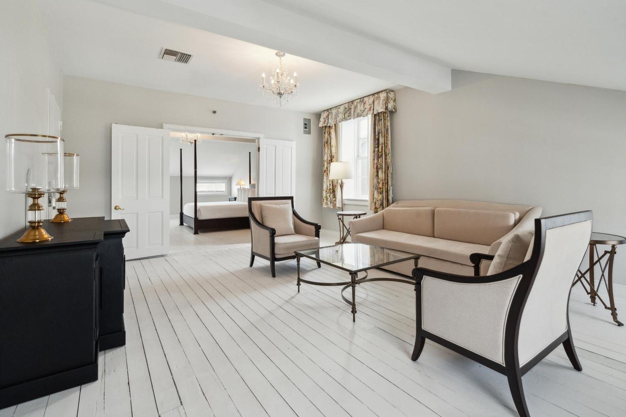 Hotel Maison Saint Charles New Orleans