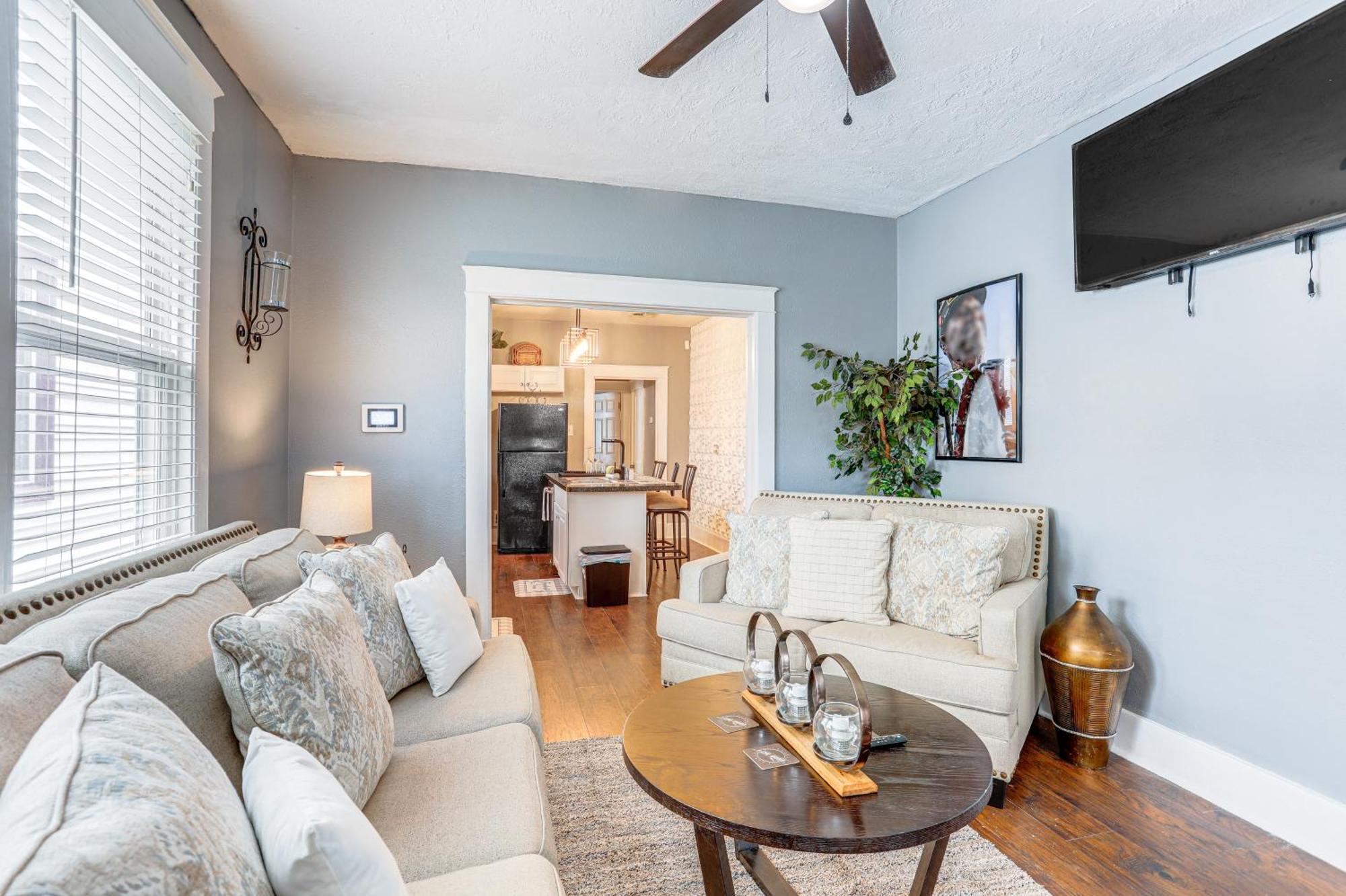 3 Mi To French Quarter Retreat With Private Yard Holiday home *
