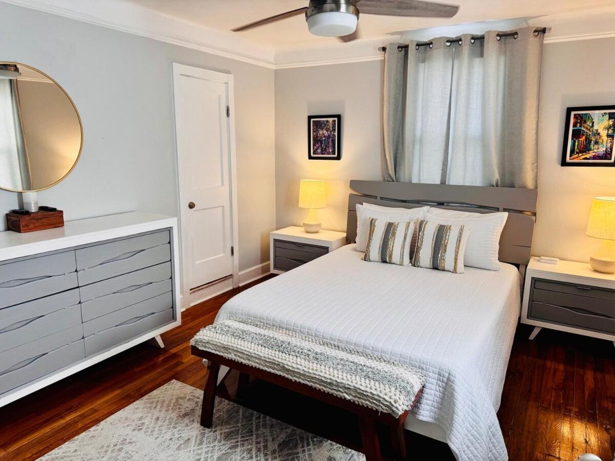 Renovated Charming 2br Close To French Quarter Apartment *