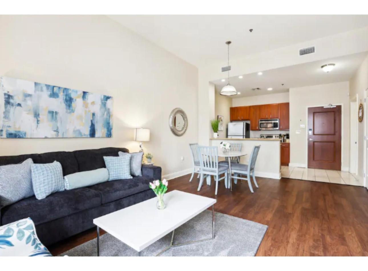 Aparthotel Amazing Beautiful View 2 Blocks To French Quarter, Small Rooftop Pool, Gym, Seanger Theater, Super Dome, And Bourbon St *
