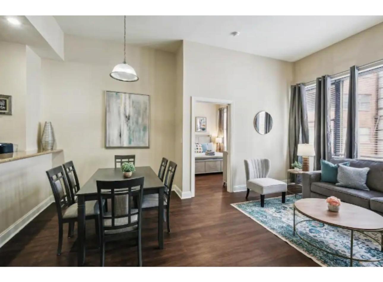 Aparthotel Amazing Beautiful View 2 Blocks To French Quarter, Small Rooftop Pool, Gym, Seanger Theater, Super Dome, And Bourbon St New Orleans