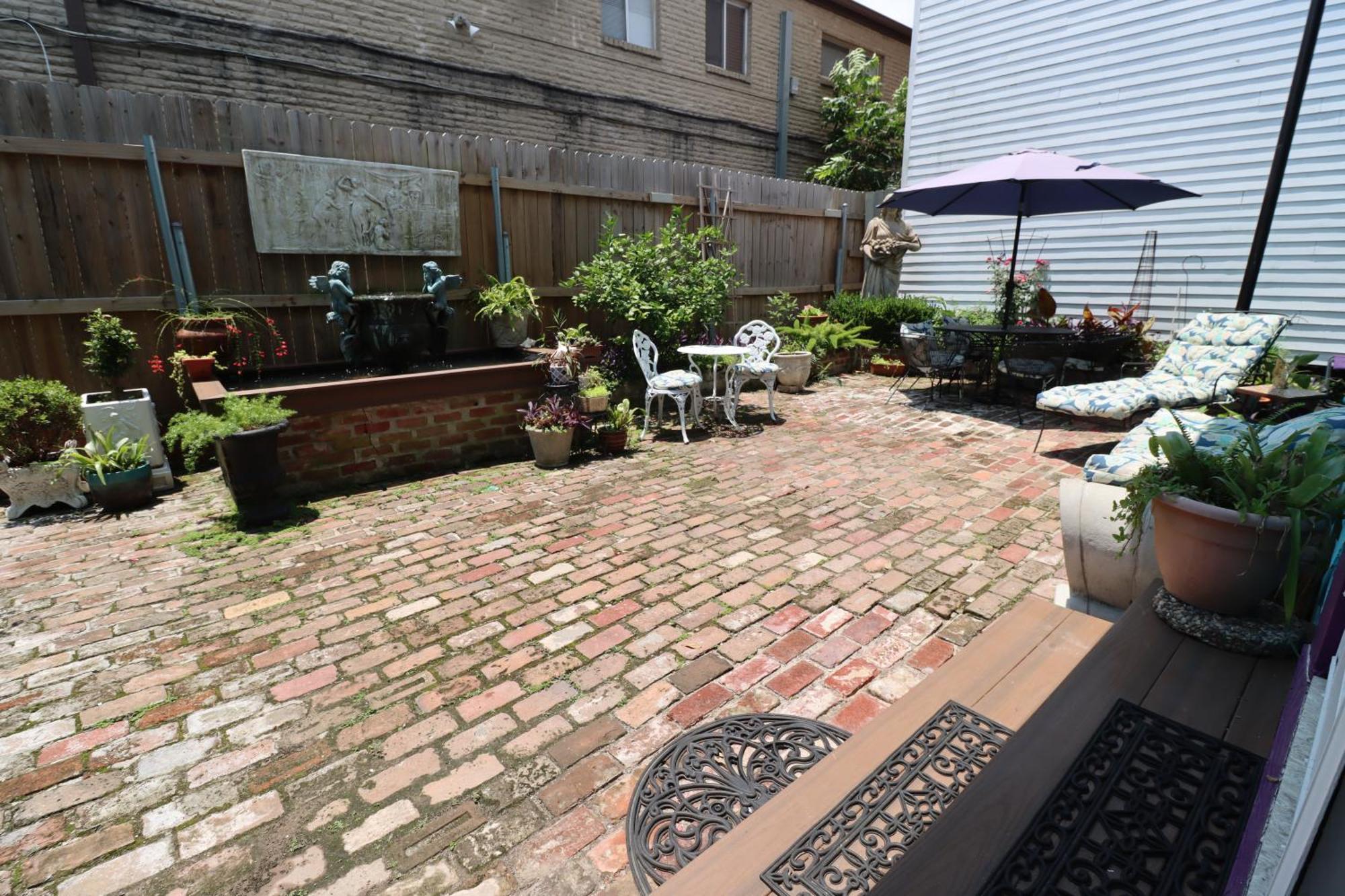 R&b - Award Winning (adults Only)