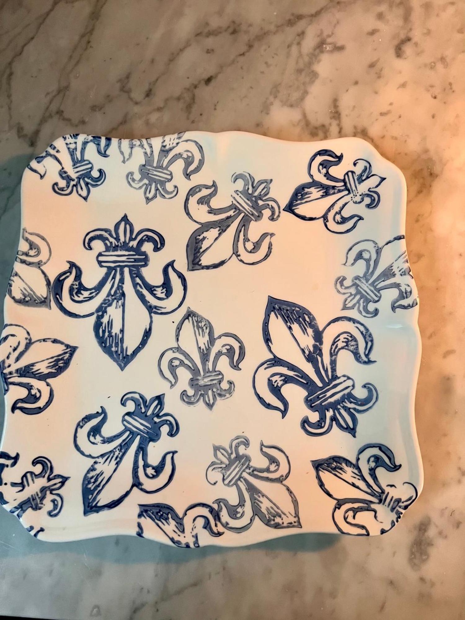 Nola Charm